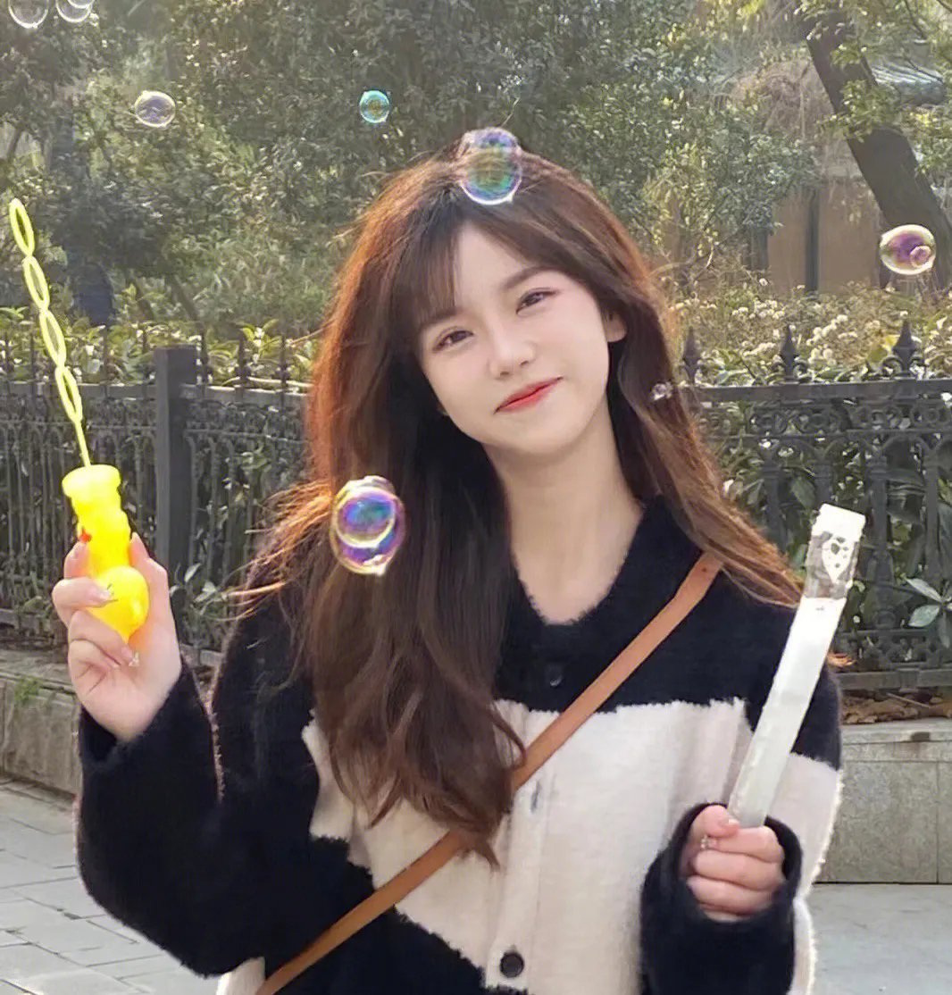 战地女护士 封面